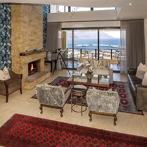 Mariner & Simon's Town
